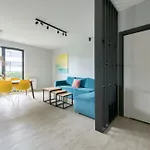 Rivus With Parking In By Renters Апартаменти