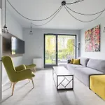 Апартаменти Rivus With Parking In By Renters *