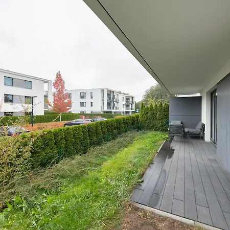 Rivus With Parking In By Renters Apartment