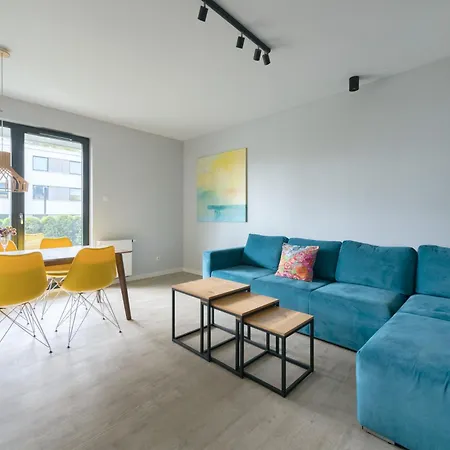 Rivus With Parking In By Renters * Gdynia