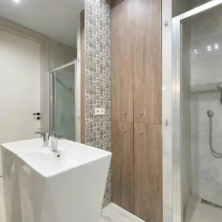 Apartment Rivus With Parking In By Renters