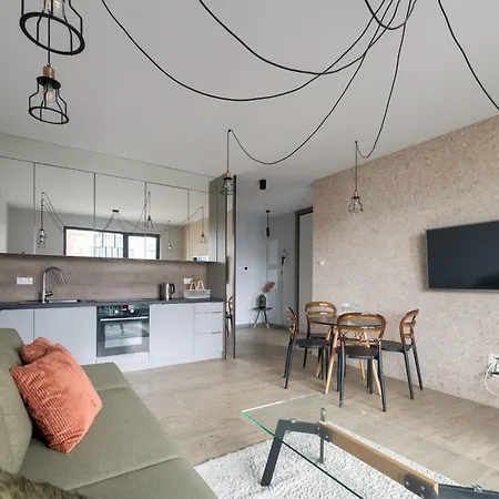 Rivus With Parking In By Renters Апартаменти