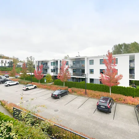 Rivus With Parking In By Renters Gdynia