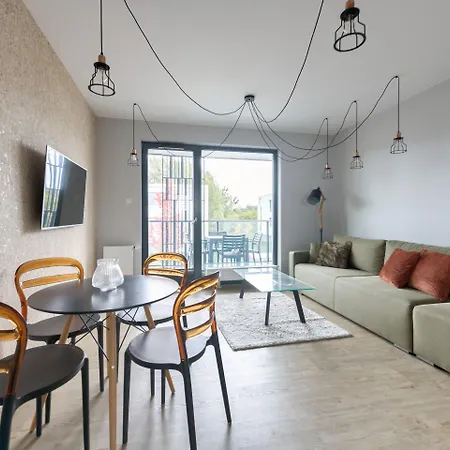 Rivus With Parking In By Renters Gdynia