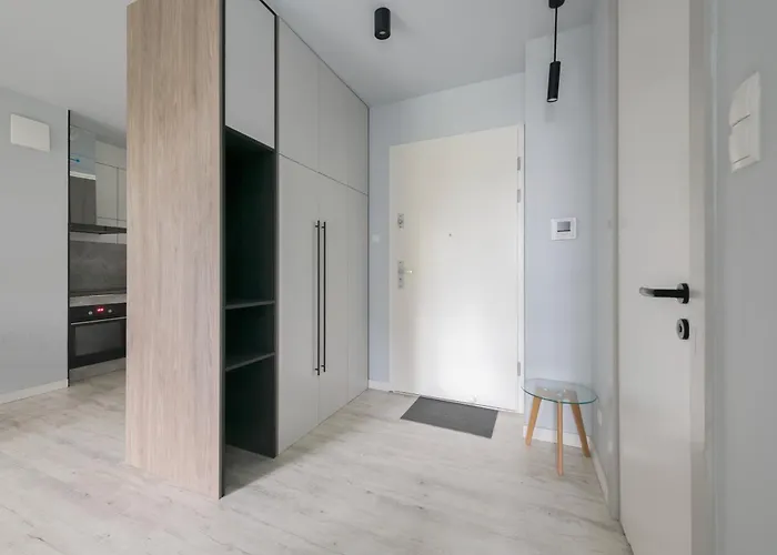 Rivus With Parking In By Renters *