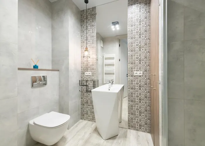 Rivus With Parking In By Renters דירה גדינייה