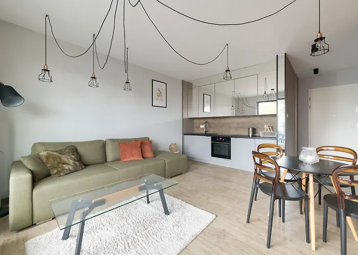 Rivus With Parking In By Renters דירה