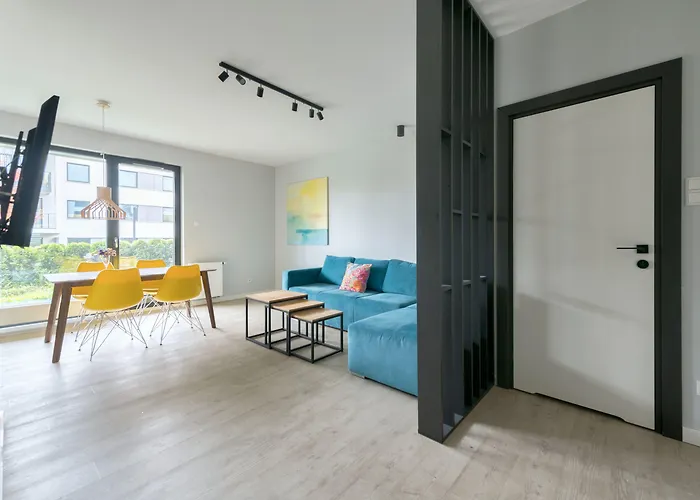 Rivus With Parking In By Renters *